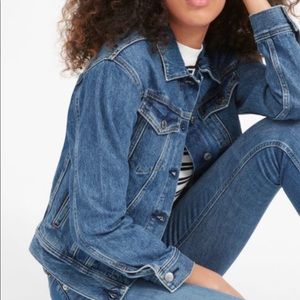 Everlane size small denim jacket